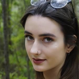 Meet your Posher, Allona